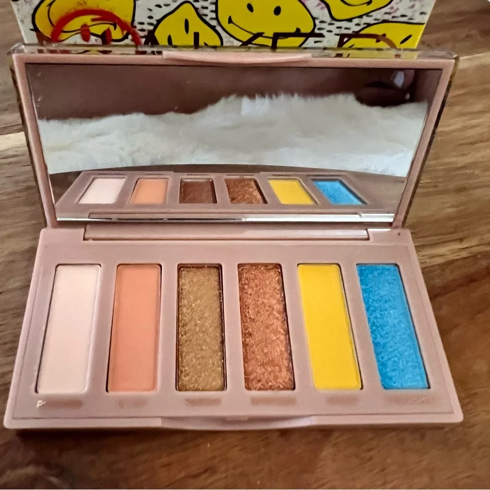 Urban Decay x Smiley Naked Mini Palette NWT